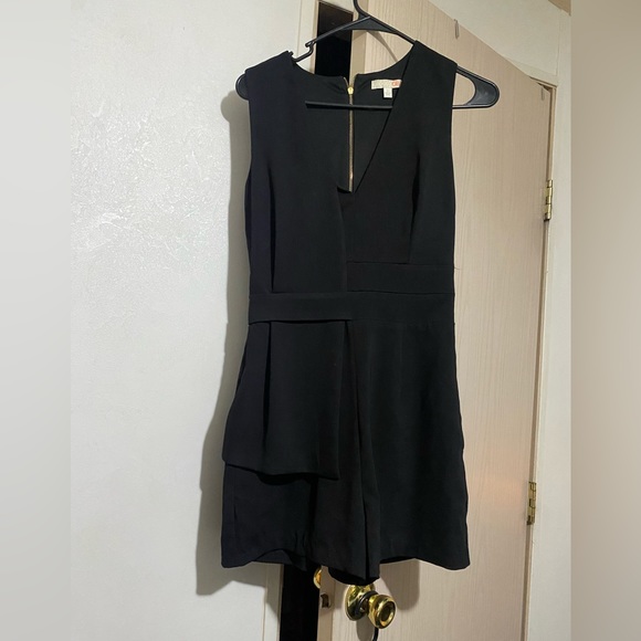 Rompers - Picture 2 of 3